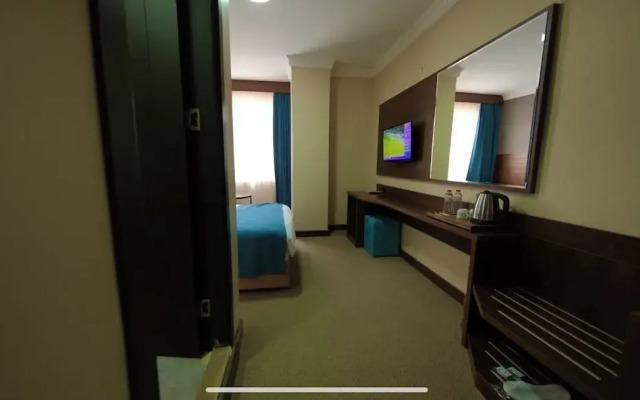 Sapran Deluxe Hotel