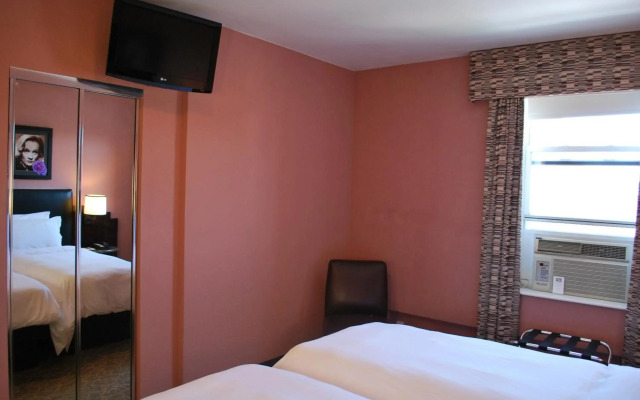 Washington Square Hotel