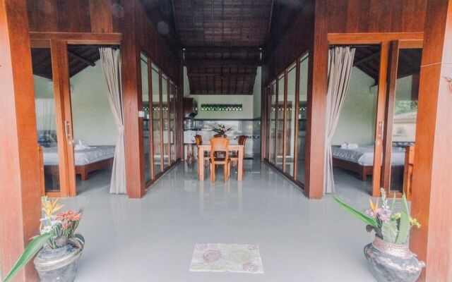 Sari Bamboo Bungalows