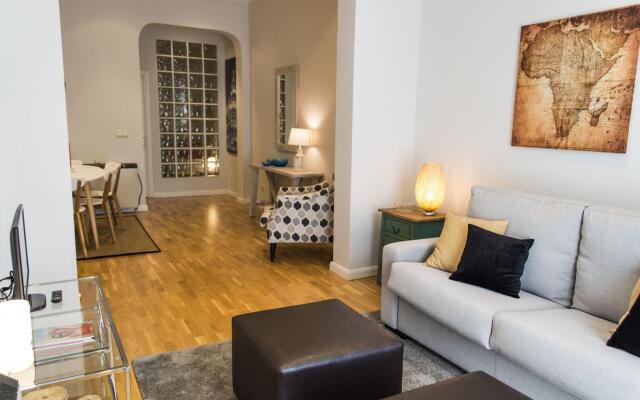M (LM7) Downtown Madrid centro Cibeles