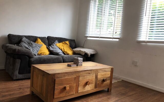 Spacious 1 Bedroom Flat In Hanover