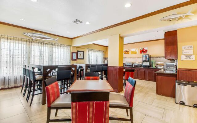 Quality Inn & Suites Galveston - Beachfront