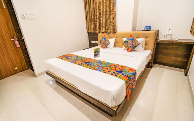 Fabhotel Grand Inn