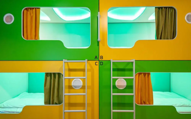Green cube hostel