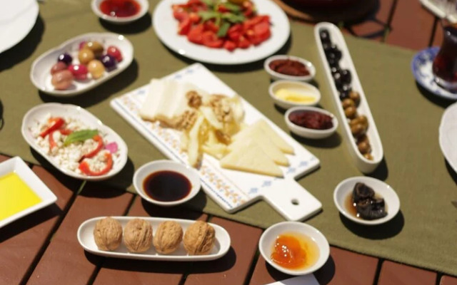 Zevkliler Alacati Boutique Hotel & Fine Dining