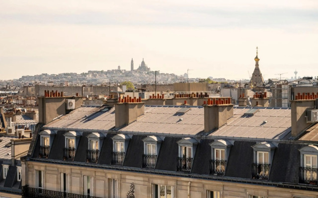 Renaissance Paris Arc de Triomphe Hotel