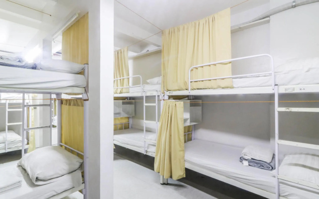 ARK Hostel City Center Manila