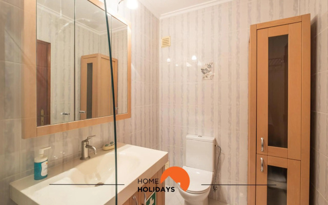 #075 Flat Near Strip Albufeira and 5m Beach