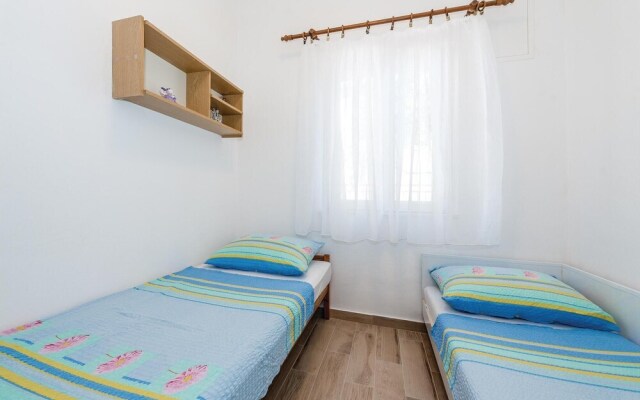 Nice Home in Vodice With Wifi and 3 Bedrooms