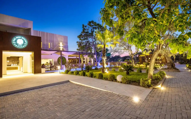 The Mini Resort