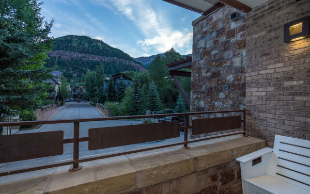 The Auberge Residences at Element 52