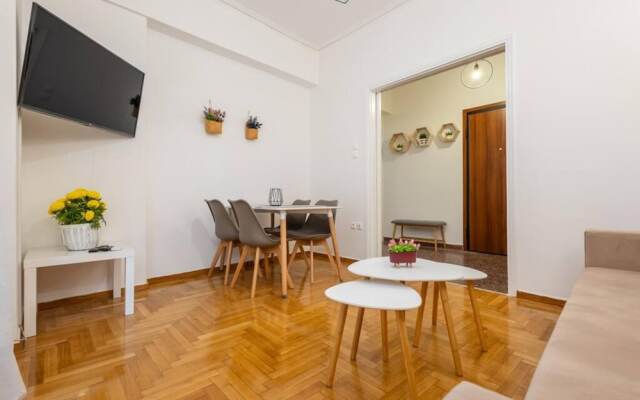 Roubnb Acropolis Museum 1BD Apt