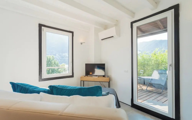 P Terrace by Rent all Como