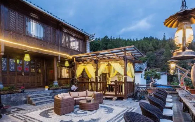 Nayuan Alice View Courtyard (Lijiang Ancient City Lion Rock Branch)