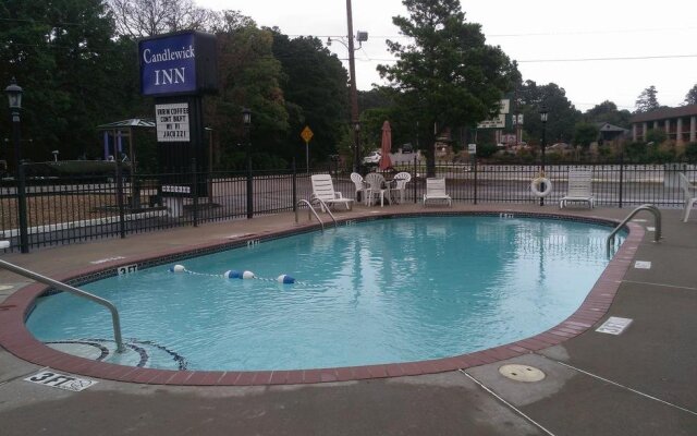 Candlewick Inn And Suites