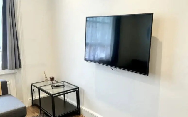 Cozy City Apartment in London