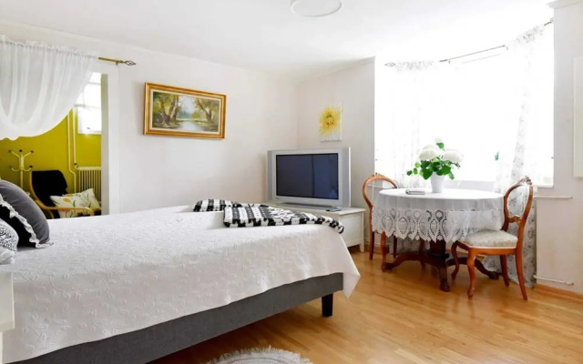 2 Person Holiday Home in Lysekil