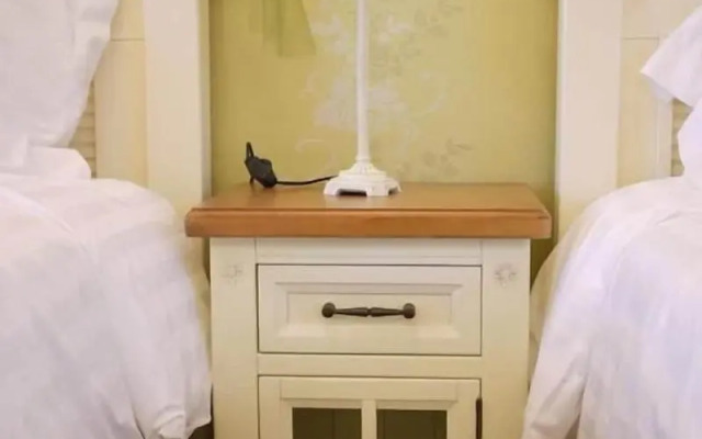 Cai Feng B&B