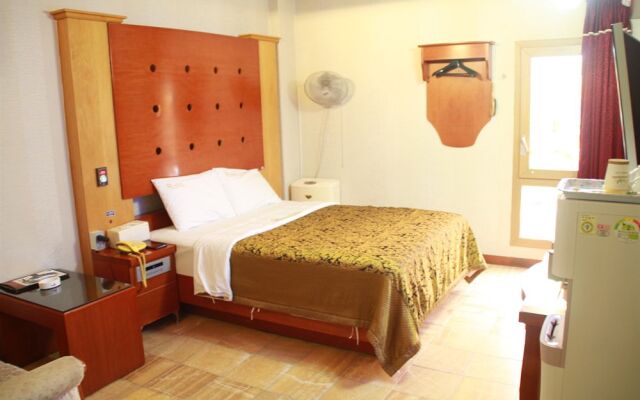 Andong Win Hotel