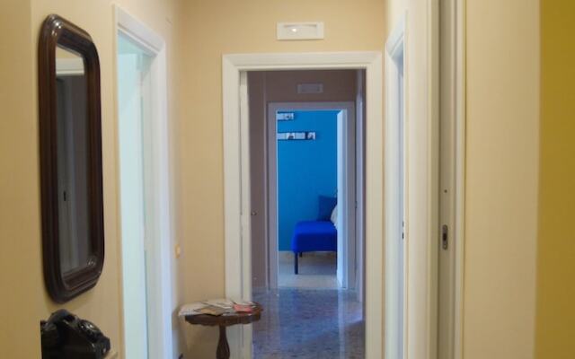 B&B Bibliotechina