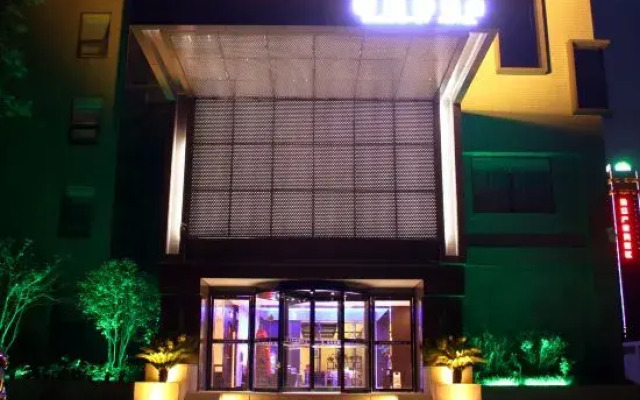 Zhengzhou Kelete Hotel (Yaozhuang Metro Station, Jinyu Industrial Zone)