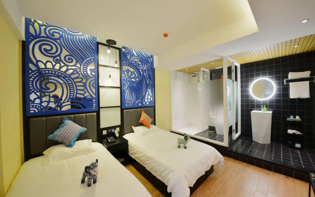 Harbin Blue Feather Hotel