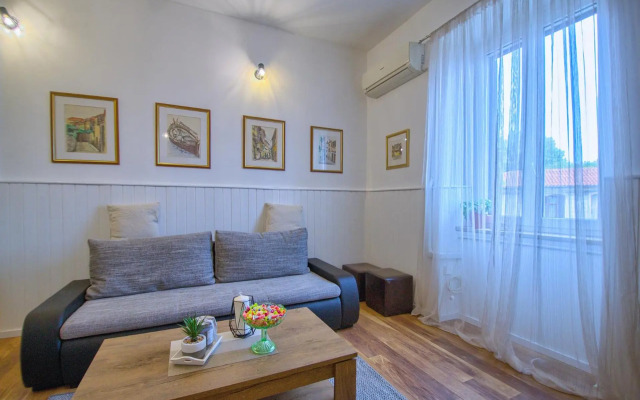 City Apartment TODOR