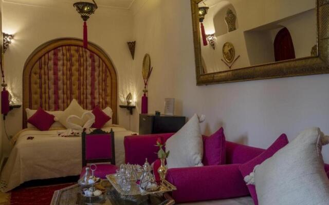 Room in BB - Riad Anabel - Rose Suite