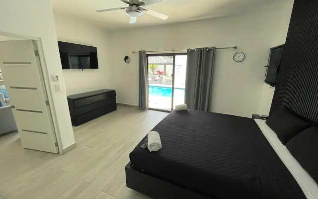 Level suites
