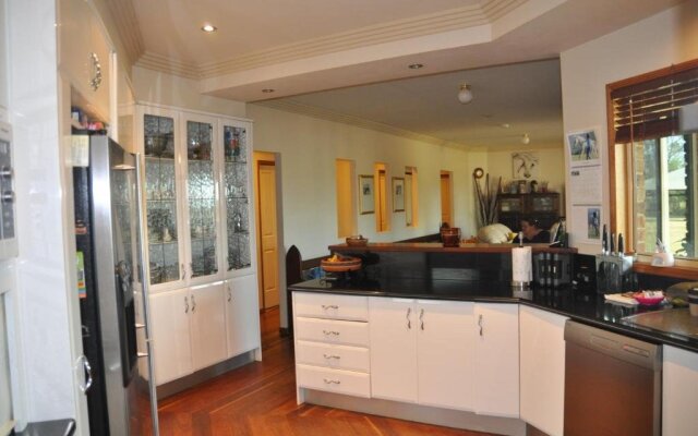 Fullcircle Farm Bed & Breakfast