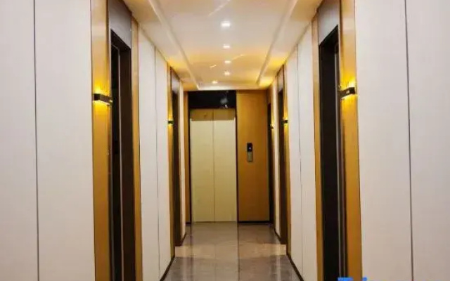 Linming Holiday Hotel
