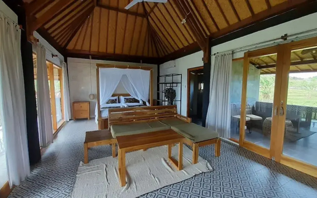 West Break Bali Medewi