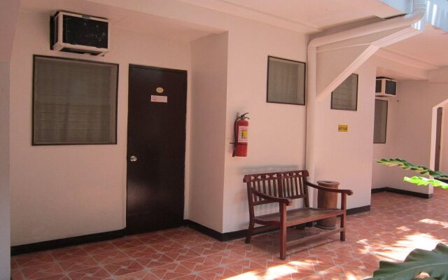 Pleasant Travelers Pension House