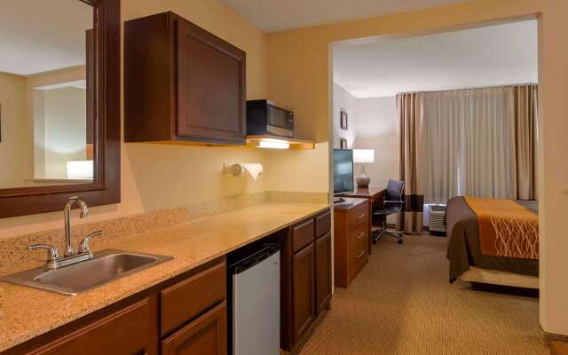 Comfort Inn & Suites Black River Falls I-94