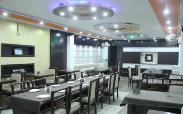 Hotel Ekta Palace