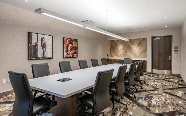 Cambria Hotel Louisville Downtown-Whiskey Row