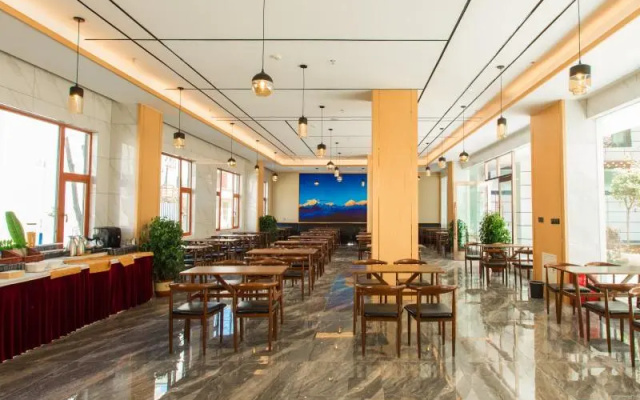 GreenTree Eastern Hotel Yunnan Shangri-La Yangtang Road – Restaurant – Shangri-La