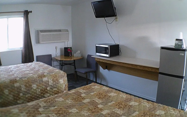 Americas Best Value Inn Salmon