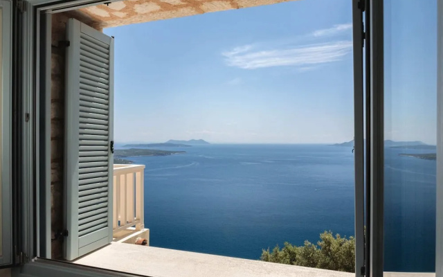Modern Villa in Vasiliki with Swimming Pool & Hot Tub