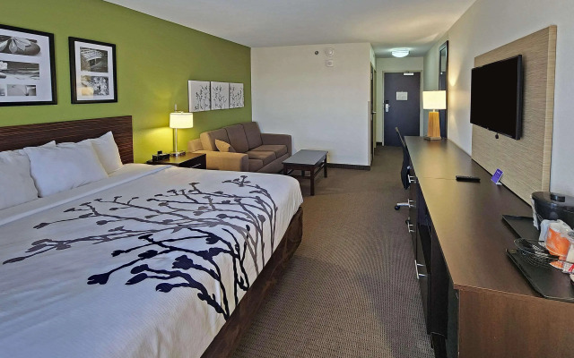 Sleep Inn & Suites