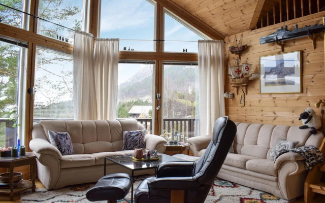 Beautiful Home in Jørpeland With Wifi and 3 Bedrooms