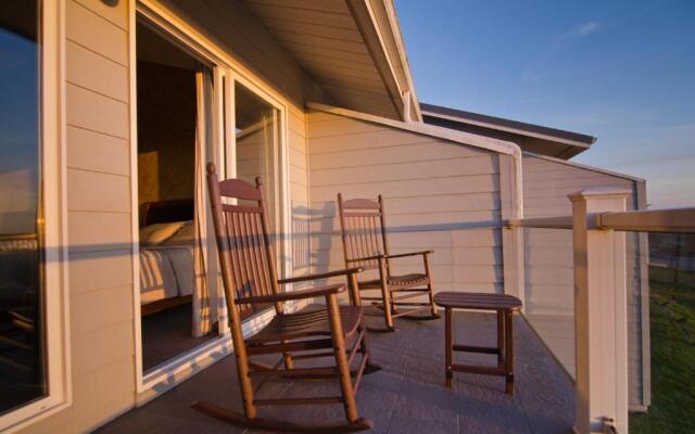 Pacific Reef Hotel & Light Show