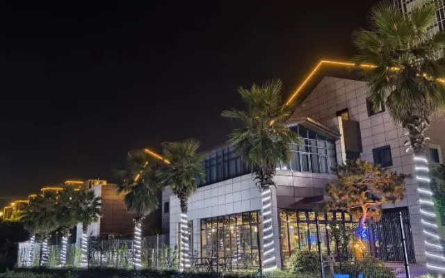 Homeinn Plus Hotel (Haining Xucun Town Government Hanghai Wanduo City) – Outside – Jiaxing