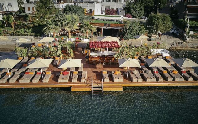 Galen Hotel & Beach