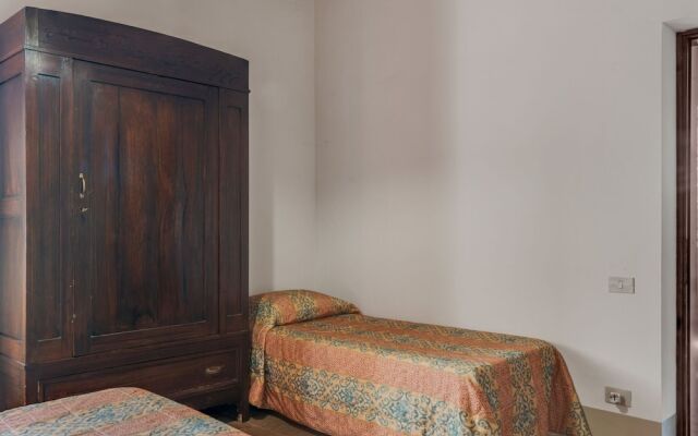 Scenic Apartment in Rapolano Terme with Swimming Pool