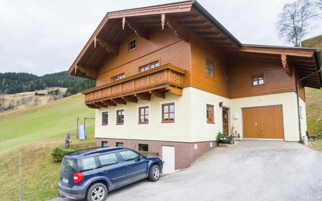 Spacious Apartment with Garden near Ski Area in Wagrain