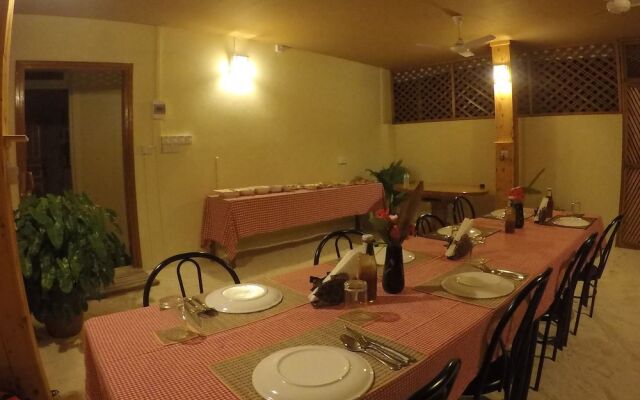 Hanifaru Transit Inn