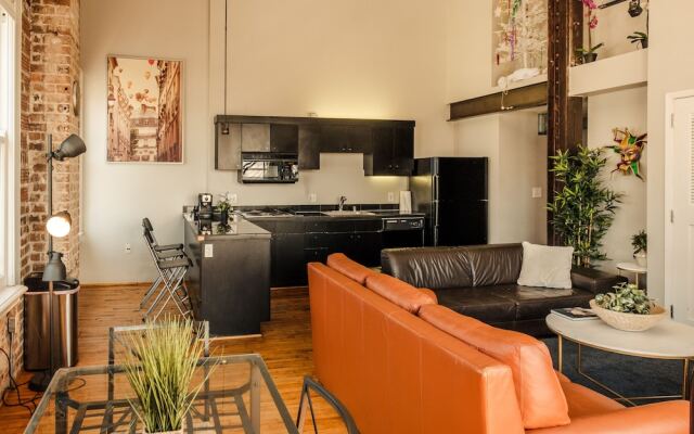 CrashPad on Main Street