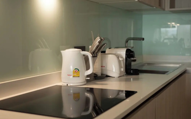 Beautiful Apt with a Pool