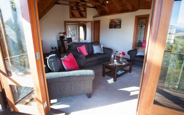 Kauri House